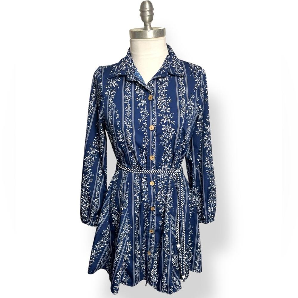 Feminine Navy blue Botanical floral Long Sleeve Dress Medium